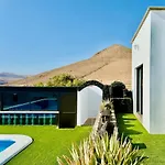 Canaryislandshost L Olympica Teguise (Lanzarote)