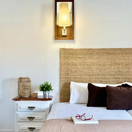 Canaryislandshost L Olympica