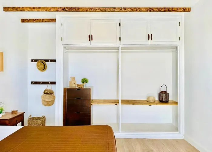 Canaryislandshost L Olympica *