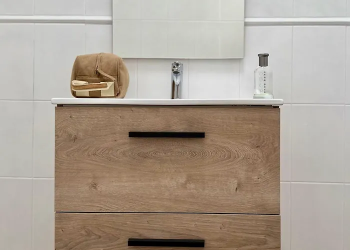 Canaryislandshost L Olympica טגיסי