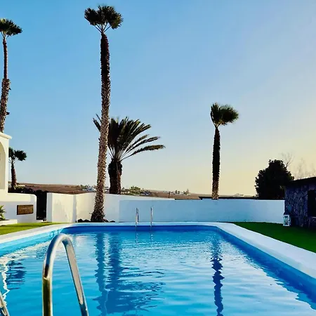 Canaryislandshost L Olympica Тегисе