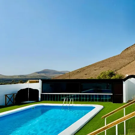 Canaryislandshost L Olympica * Тегисе