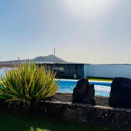 Canaryislandshost L Olympica Апартаменты Тегисе