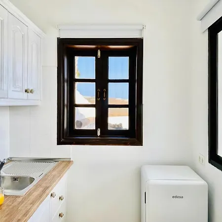 Canaryislandshost L Olympica