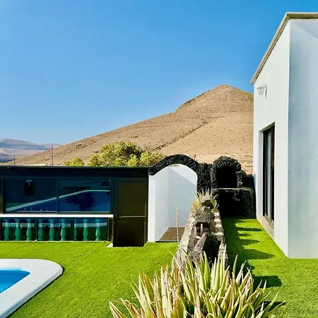 Canaryislandshost L Olympica Teguise (Lanzarote)