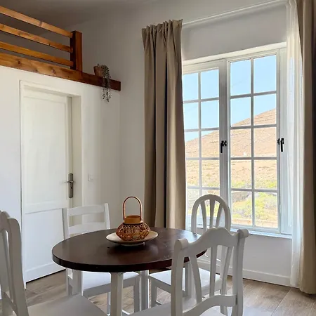 Canaryislandshost L Olympica * Тегисе