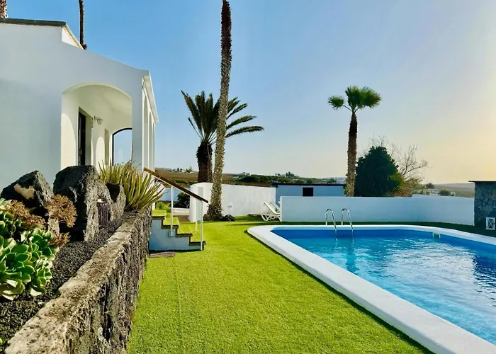 Canaryislandshost L Olympica Teguise (Lanzarote)