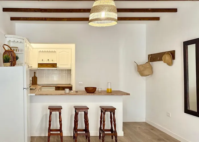 Canaryislandshost L Olympica