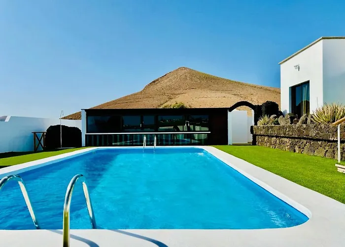 Canaryislandshost L Olympica Daire *