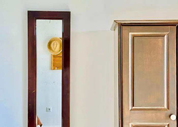 Canaryislandshost L Olympica Daire *