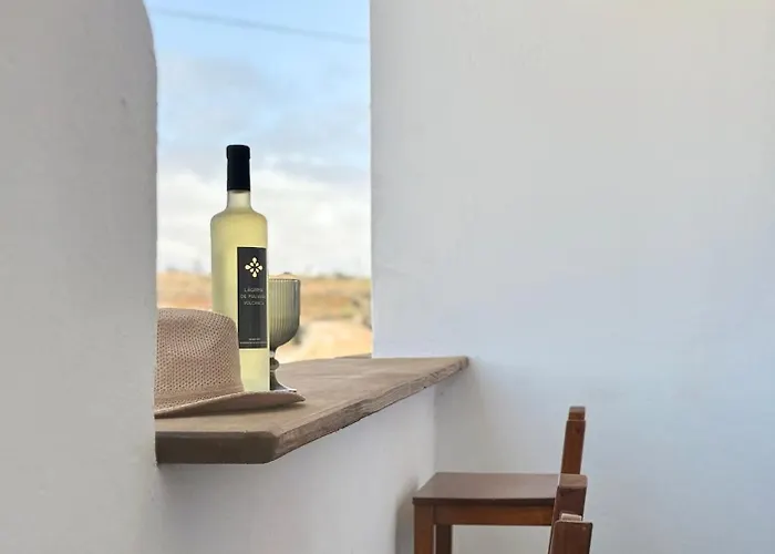 Canaryislandshost L Olympica Daire